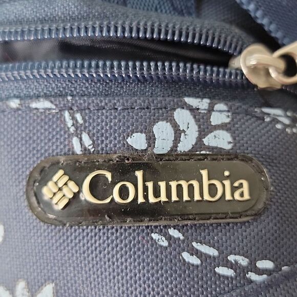 Columbia. Insulated Hand Bag. EUC - Picture 5 of 8
